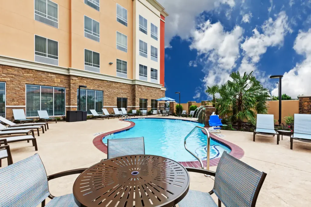 Clarion Hotel The Colony – Plano West