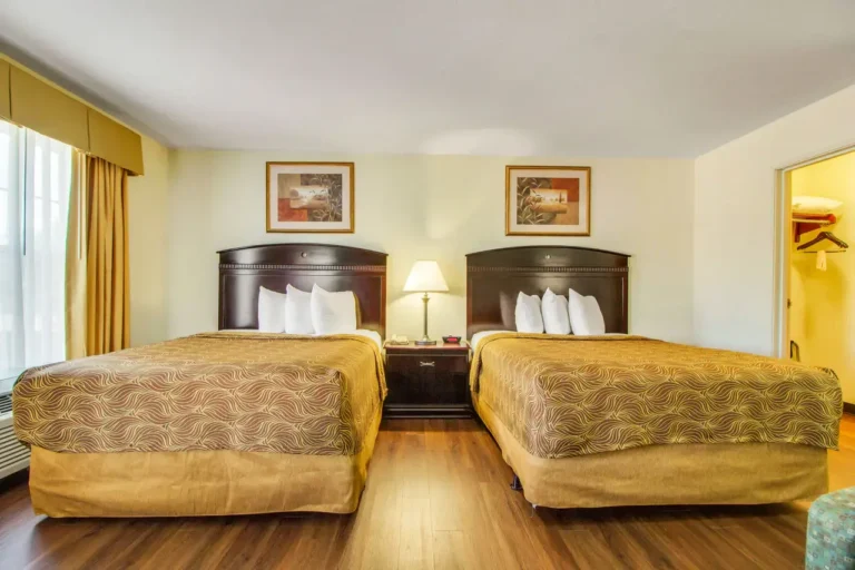 MainStay Suites Texas Medical Center/Reliant Park - 24
