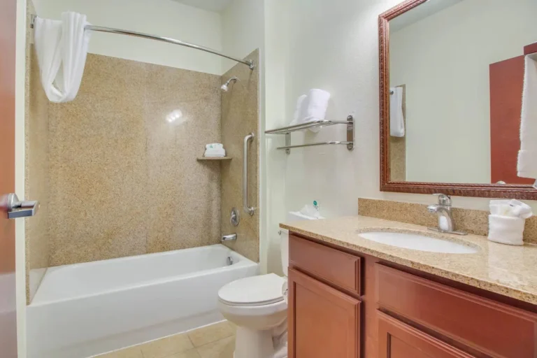 MainStay Suites Texas Medical Center/Reliant Park - 23