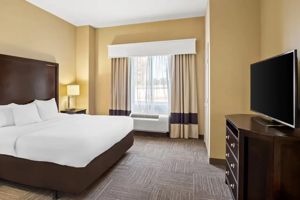 Comfort Suites