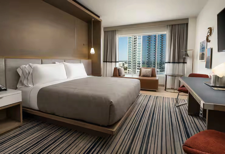 1 King Bed Room