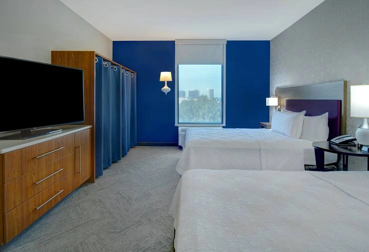 2 Queen Beds 1 Bedroom Suite Nonsmoking