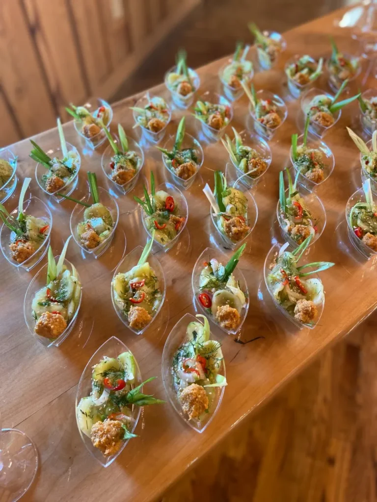 Live Oaks Catering LLC