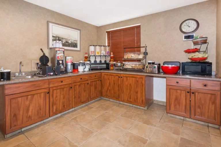 Ramada by Wyndham Frisco - 7