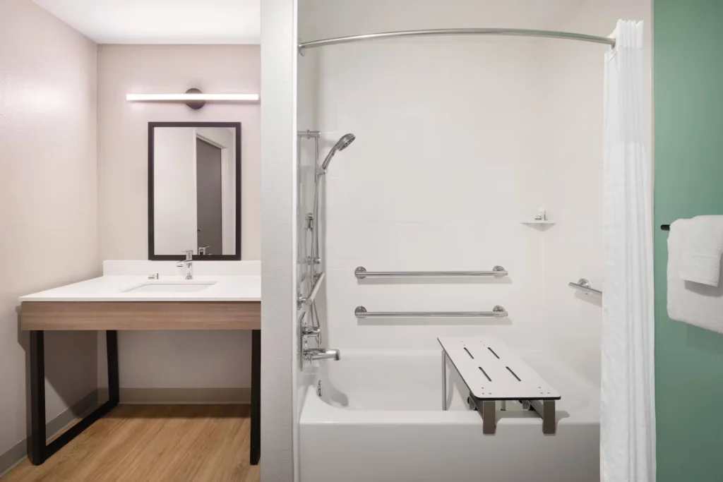 ECHO Suites Extended Stay by Wyndham Dallas Plano/Frisco