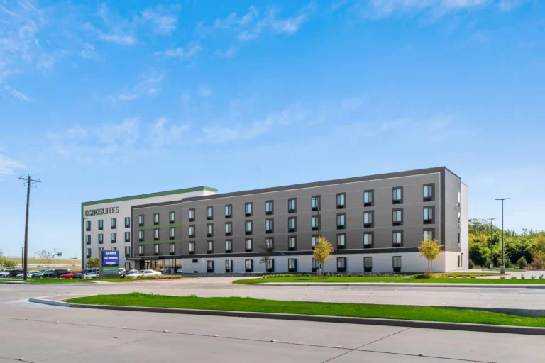 ECHO Suites Extended Stay by Wyndham Dallas Plano/Frisco - 4
