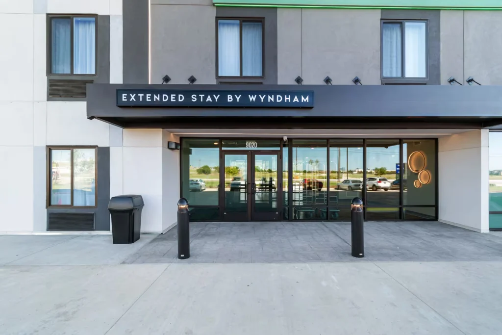 ECHO Suites Extended Stay by Wyndham Dallas Plano/Frisco