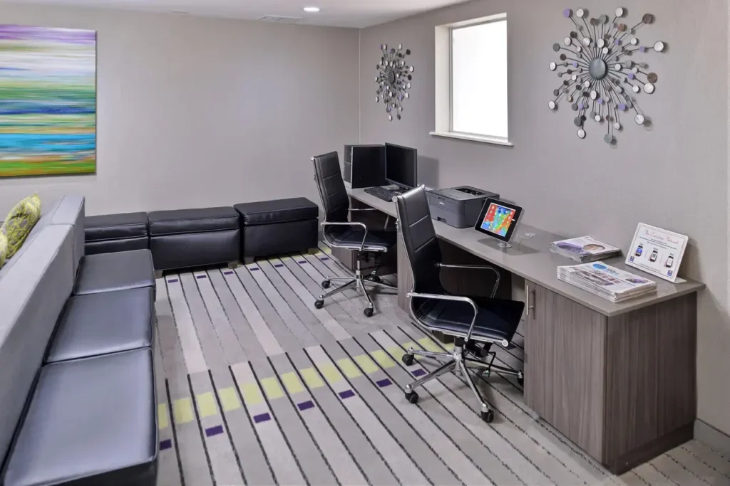 Comfort Inn & Suites Frisco – Plano