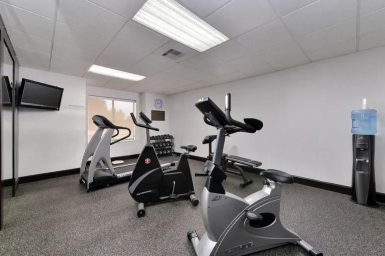 Comfort Inn & Suites Frisco – Plano - 9