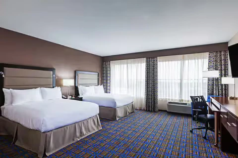2 Queen Beds, Mobility Accessible