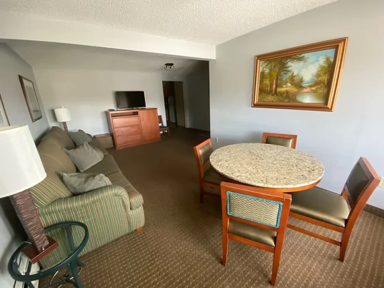 Snowshoe Motel – Frisco Summit County - 2