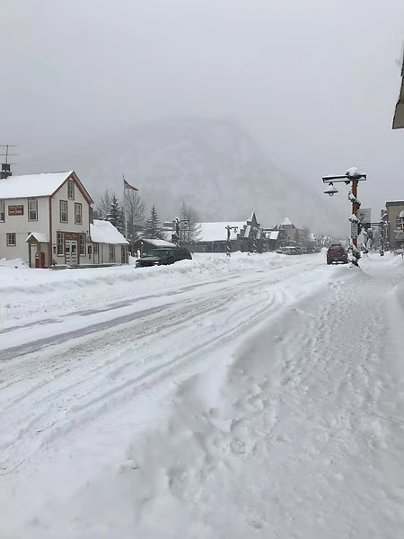 Snowshoe Motel – Frisco Summit County
