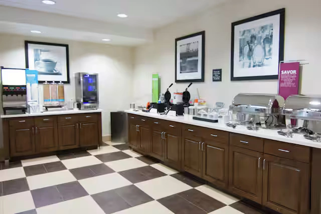 Hampton Inn & Suites Dallas/Frisco North-FieldhouseUSA