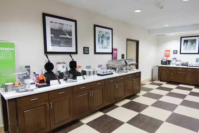 Hampton Inn & Suites Dallas/Frisco North-FieldhouseUSA