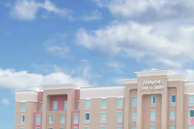 Hampton Inn & Suites Dallas/Frisco North-FieldhouseUSA