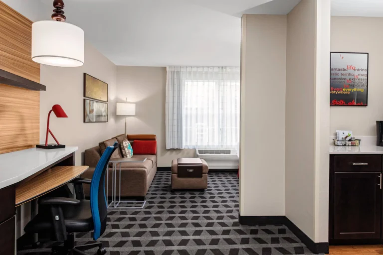 TownePlace Suites by Marriott Dallas Plano/Legacy - 12