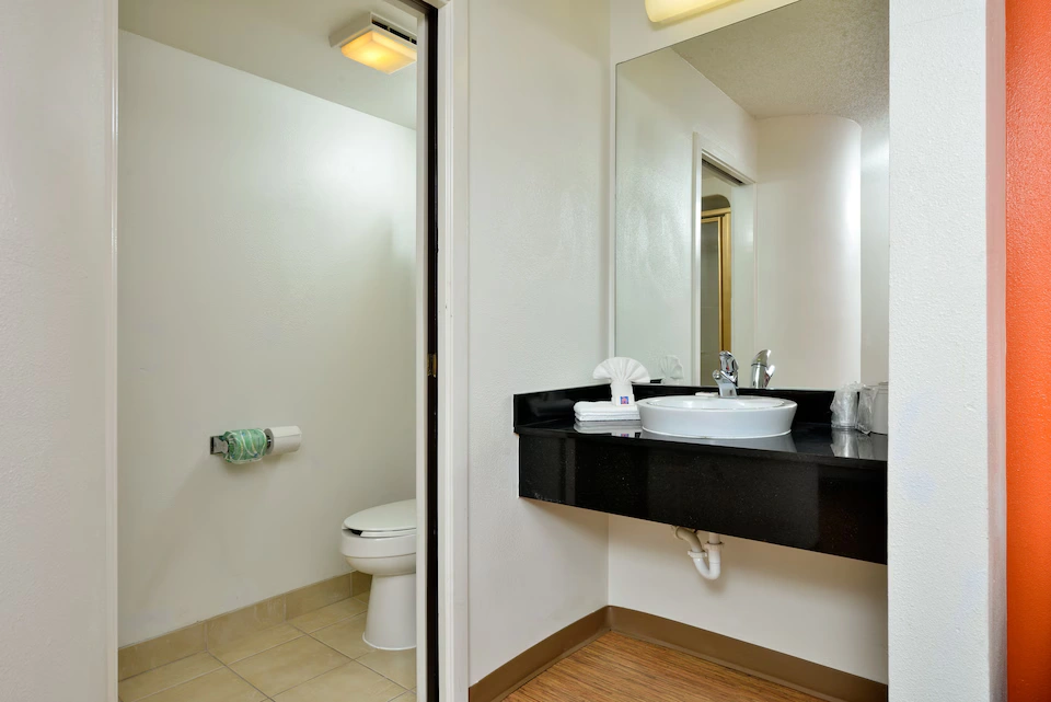 Motel 6 Plano, TX – West – Frisco