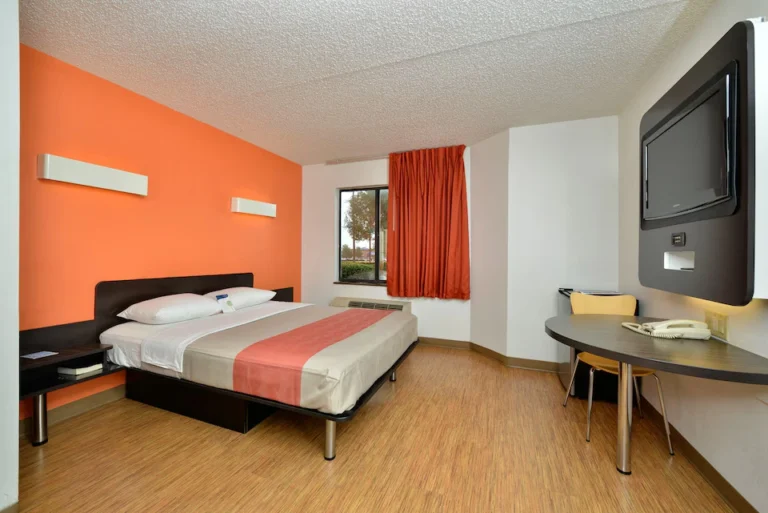 Motel 6 Plano, TX – West – Frisco - 3