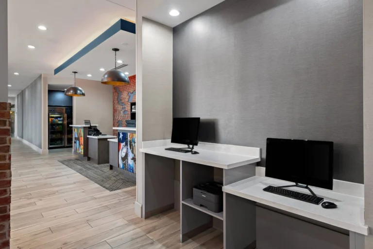 Four Points by Sheraton Plano - 13