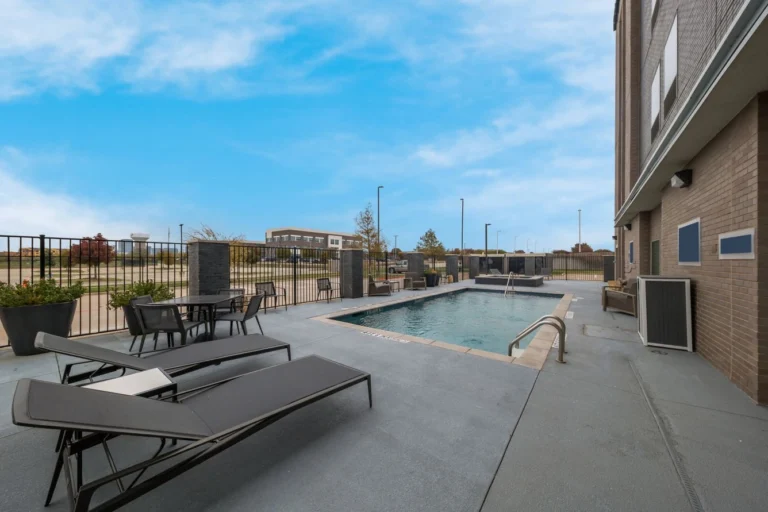 Four Points by Sheraton Plano - 42