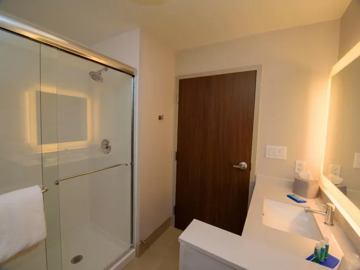 Holiday Inn Express & Suites McKinney – Frisco East by IHG